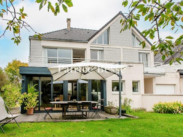 Vente Maison 8 pièces 269 m2 Rueil Malmaison