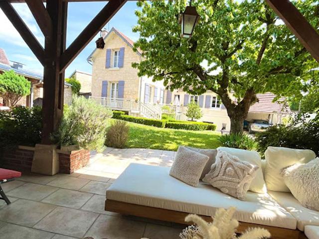 Vente Maison 8 pièces 260 m2 Attichy