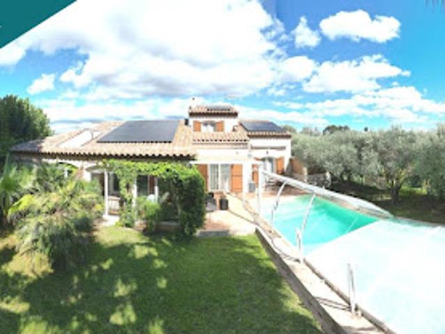 Vente Maison 8 pièces 260 m2 Hyeres