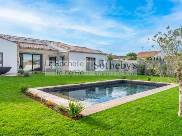 Vente Maison 8 pièces 260 m2 La Flotte