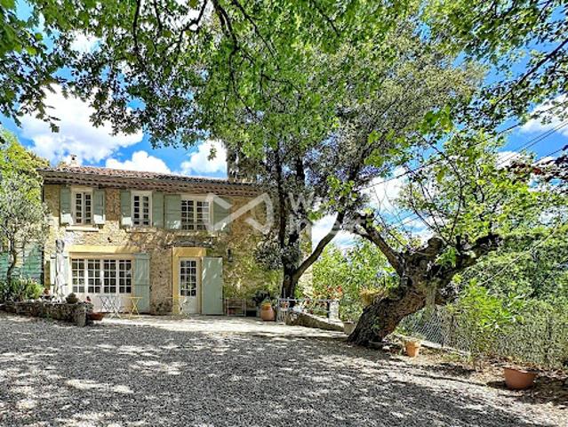 Vente Maison 8 pièces 260.26 m2 Tourves