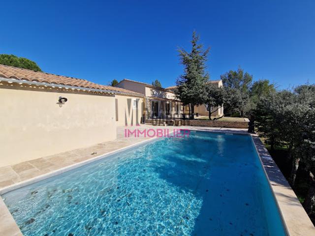 Vente Maison 8 pièces 262 m2 Cabrières d'Avignon