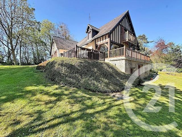Vente Maison 8 pièces 262.6 m2 Carcagny