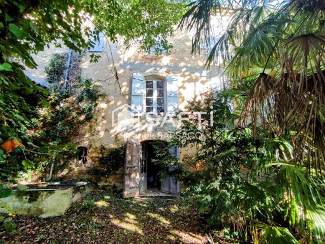 Vente Maison 8 pièces 263 m2 Cazaubon