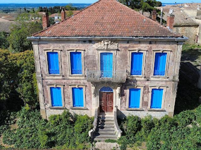 Vente Maison 8 pièces 279 m2 Beauvoisin