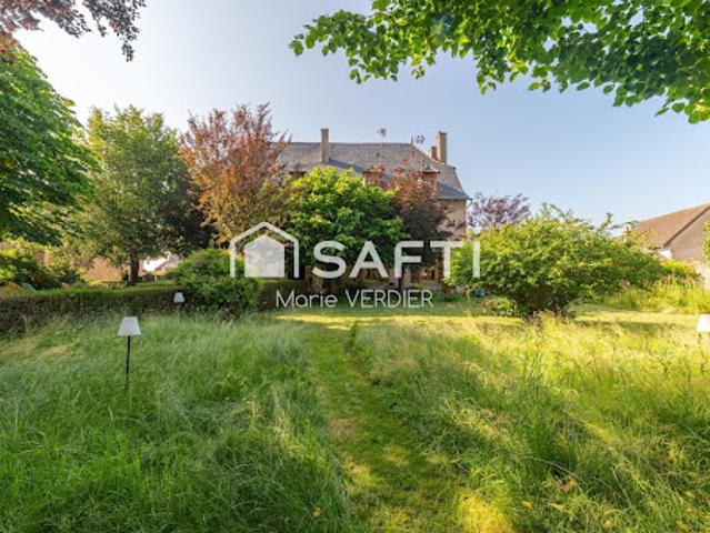 Vente Maison 8 pièces 270 m2 Montbazens