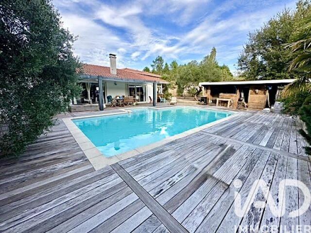 Vente Maison 8 pièces 270 m2 Salles