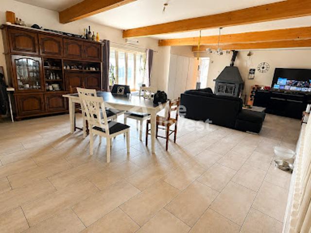 Vente Maison 8 pièces 270.38 m2 Auxy
