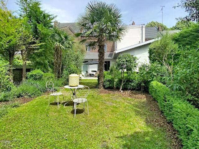 Vente Maison 8 pièces 271 m2 Cambrai