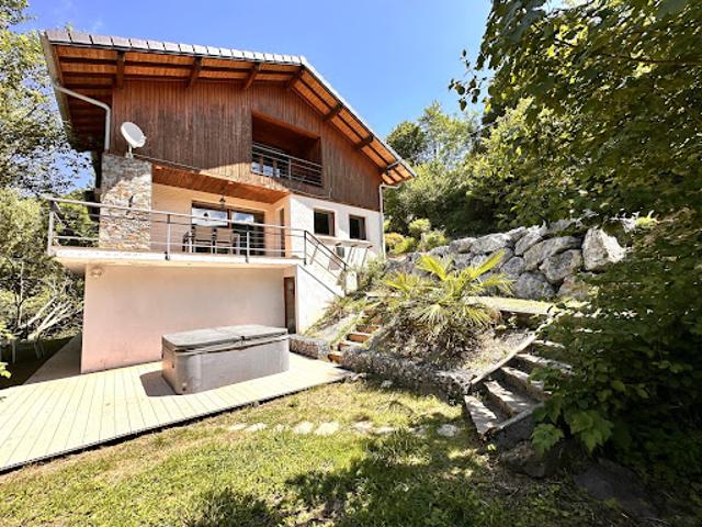 Vente Maison 9 pièces 271.8 m2 Chatillon sur cluses