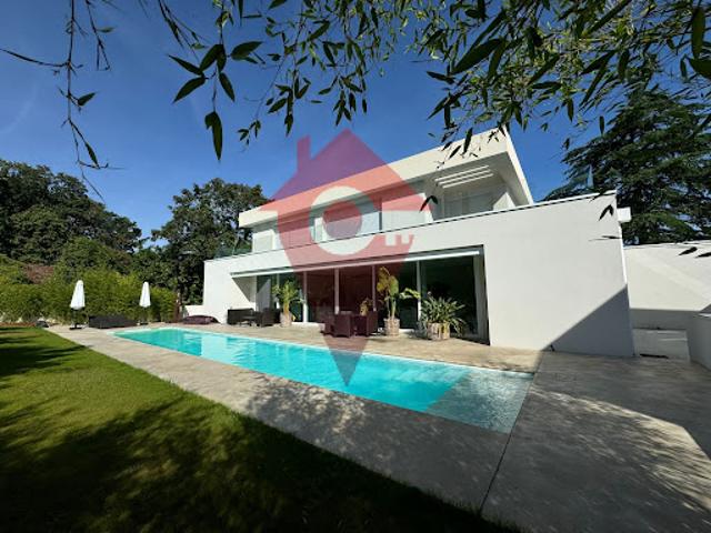 Vente Maison 8 pièces 285 m2 Orgeval