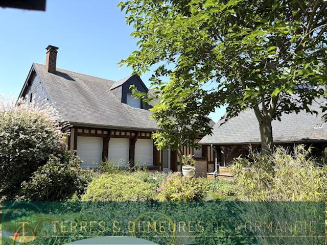 Vente Maison 8 pièces 285 m2 Beuzeville