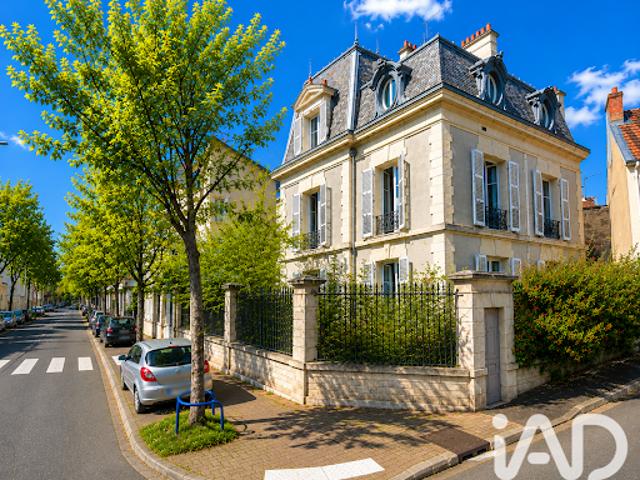 Vente Maison 8 pièces 285 m2 Vichy