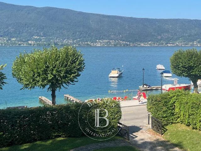 Vente Maison 8 pièces 280 m2 Menthon Saint Bernard