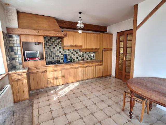 Vente Maison 8 pièces 280 m2 Le Creusot