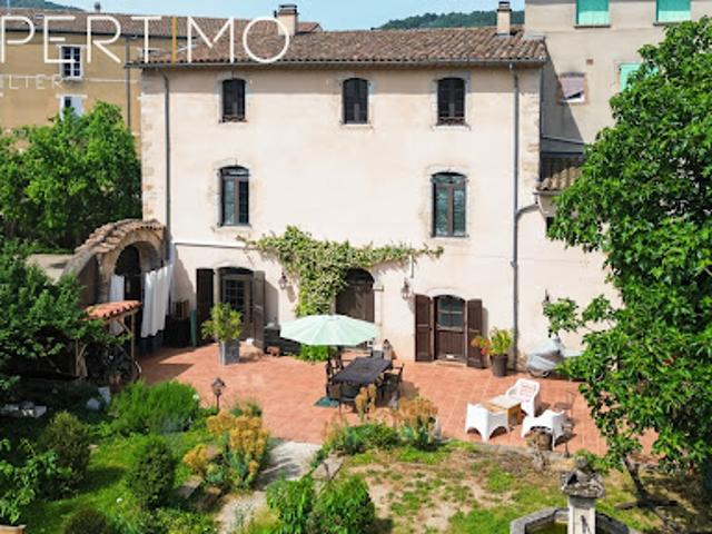 Vente Maison 8 pièces 280 m2 Saint Jean du Gard