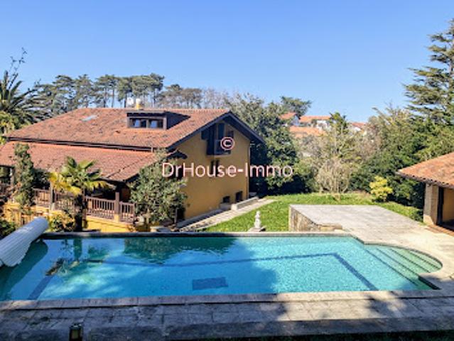 Vente Maison 8 pièces 281.29 m2 Hendaye