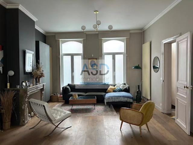 Vente Maison 8 pièces 295 m2 Halluin
