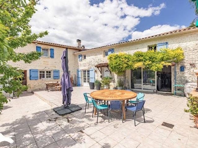 Vente Maison 9 pièces 290 m2 Bords