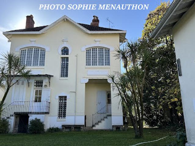 Vente Maison 8 pièces 290 m2 Dax