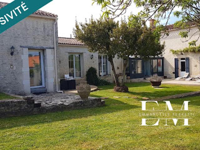 Vente Maison 8 pièces 300 m2 Moutiers les Mauxfaits