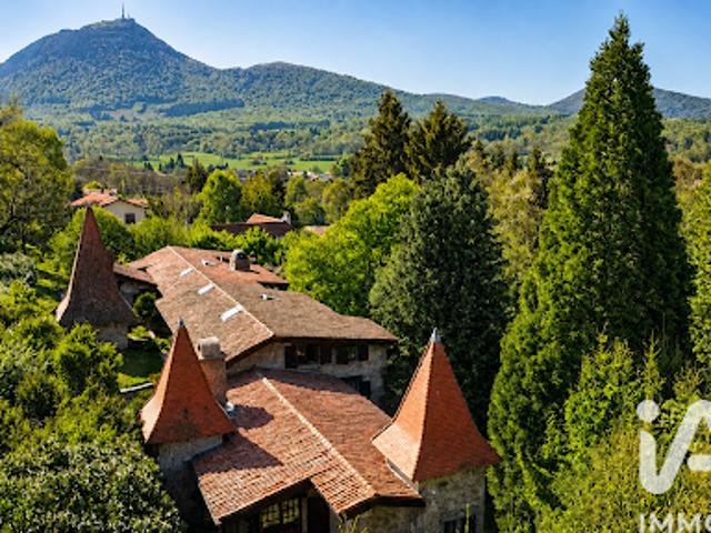 Vente Maison 8 pièces 300 m2 Orcines