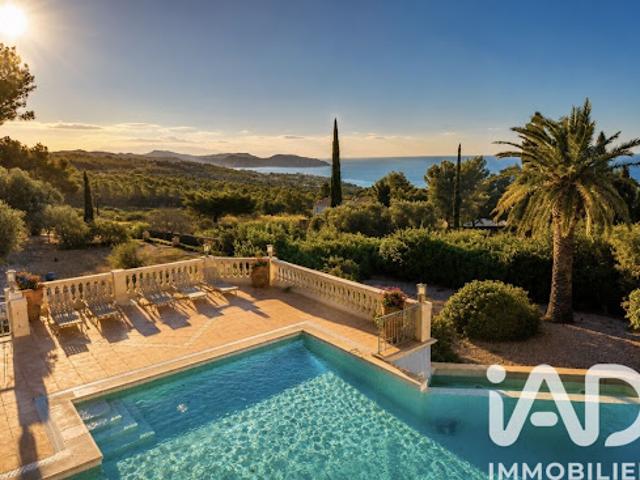 Vente Maison 8 pièces 300 m2 Ceyreste