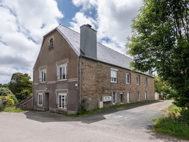 Vente Maison 8 pièces 300 m2 Peumérit
