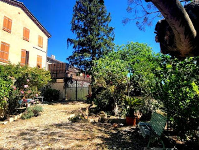 Vente Maison 8 pièces 300 m2 Pierrefeu du Var