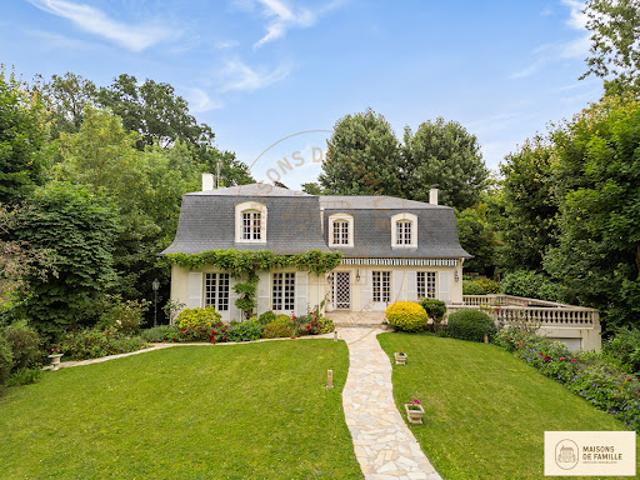 Vente Maison 8 pièces 300 m2 Rueil Malmaison