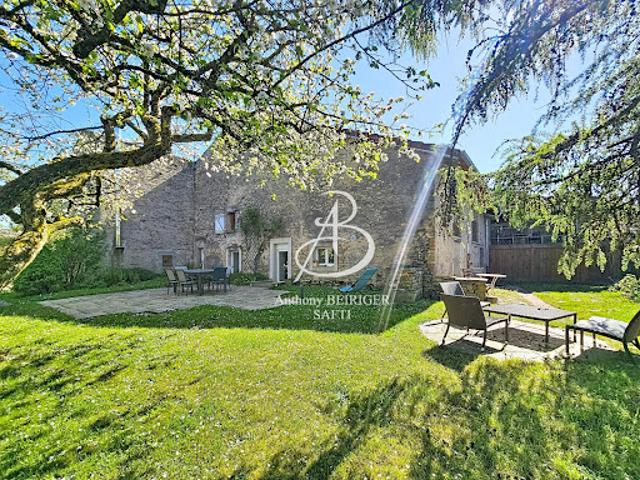 Vente Maison 8 pièces 300 m2 Villacourt