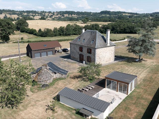 Vente Maison 8 pièces 302 m2 Chalvignac