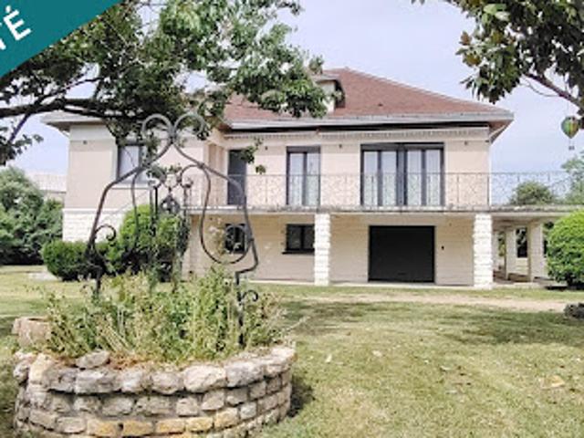 Vente Maison 8 pièces 303 m2 Chatellerault