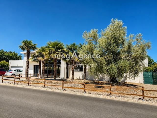 Vente Maison 8 pièces 316 m2 La Roche sur Yon