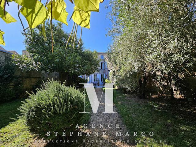 Vente Maison 8 pièces 316 m2 Tonnay Charente