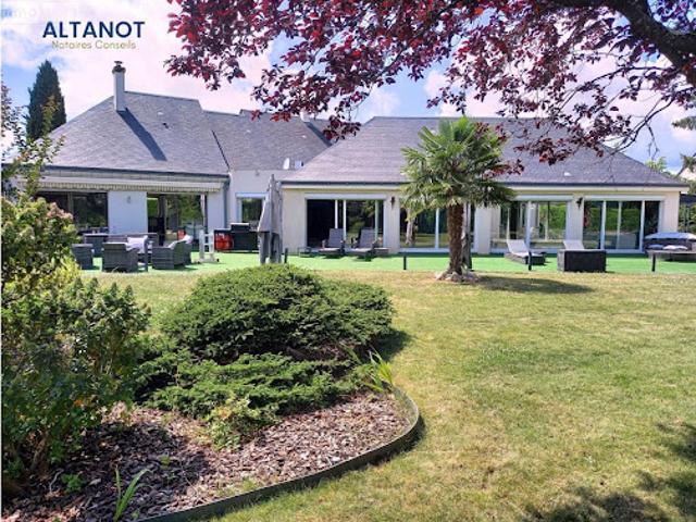 Vente Maison 8 pièces 317 m2 Saint Cyr sur Loire