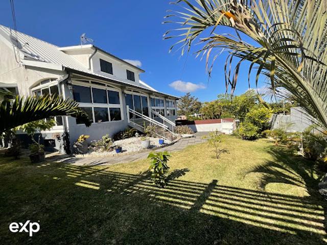 Vente Maison 8 pièces 310 m2 Le tampon