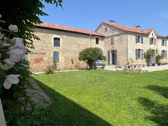 Vente Maison 8 pièces 310 m2 Soublecause