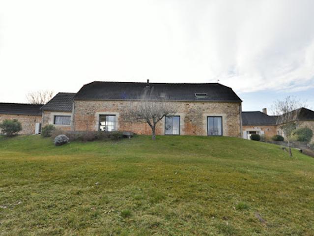 Vente Maison 8 pièces 313 m2 Gignac
