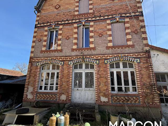 Vente Maison 8 pièces 328 m2 Saint Loup