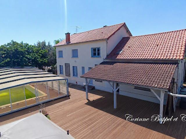 Vente Maison 8 pièces 328 m2 Sorges