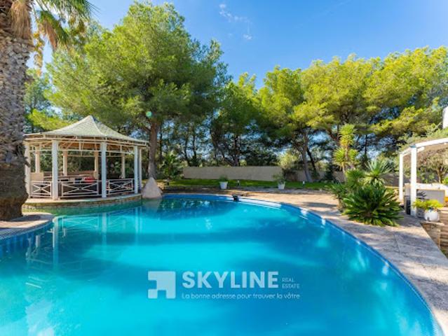 Vente Maison 8 pièces 320 m2 Martigues