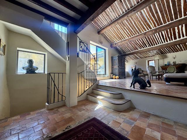 Vente Maison 8 pièces 320 m2 Lambesc