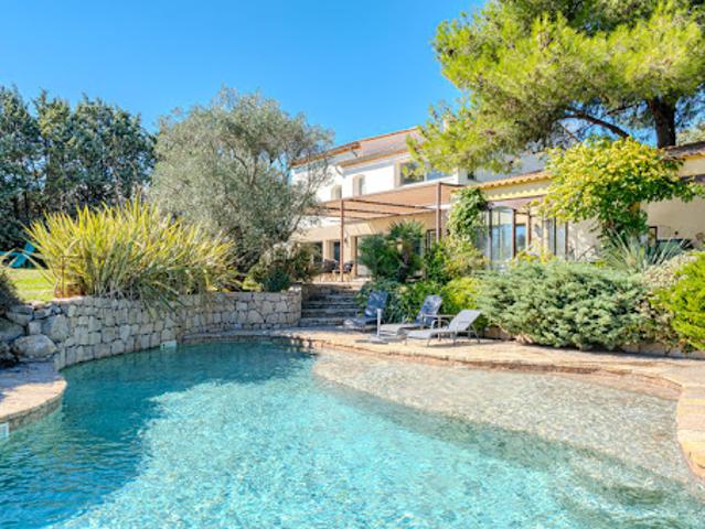 Vente Maison 8 pièces 335 m2 Montarnaud