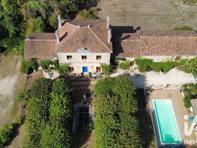 Vente Maison 8 pièces 337 m2 Londigny