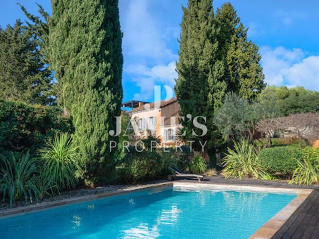 Vente Maison 8 pièces 330 m2 Paradou