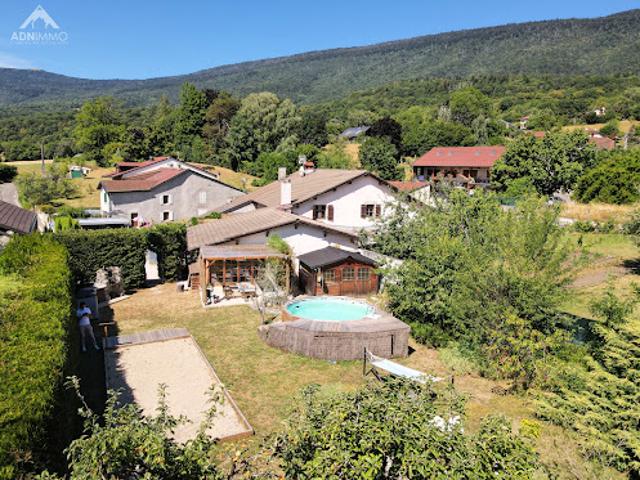 Vente Maison 8 pièces 330 m2 Péron