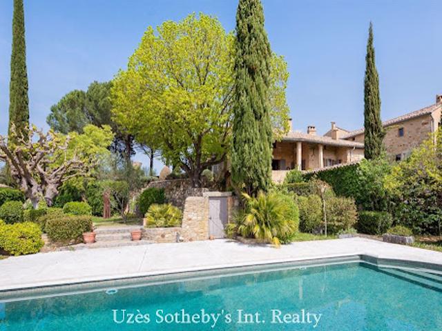 Vente Maison 8 pièces 330 m2 Uzès
