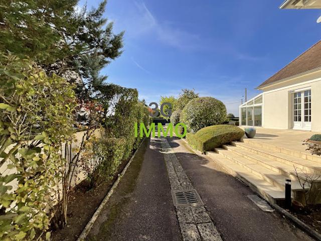 Vente Maison 8 pièces 333 m2 Varennes Vauzelles