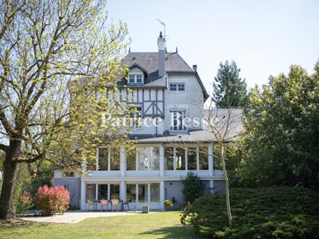 Vente Maison 8 pièces 345 m2 Amiens
